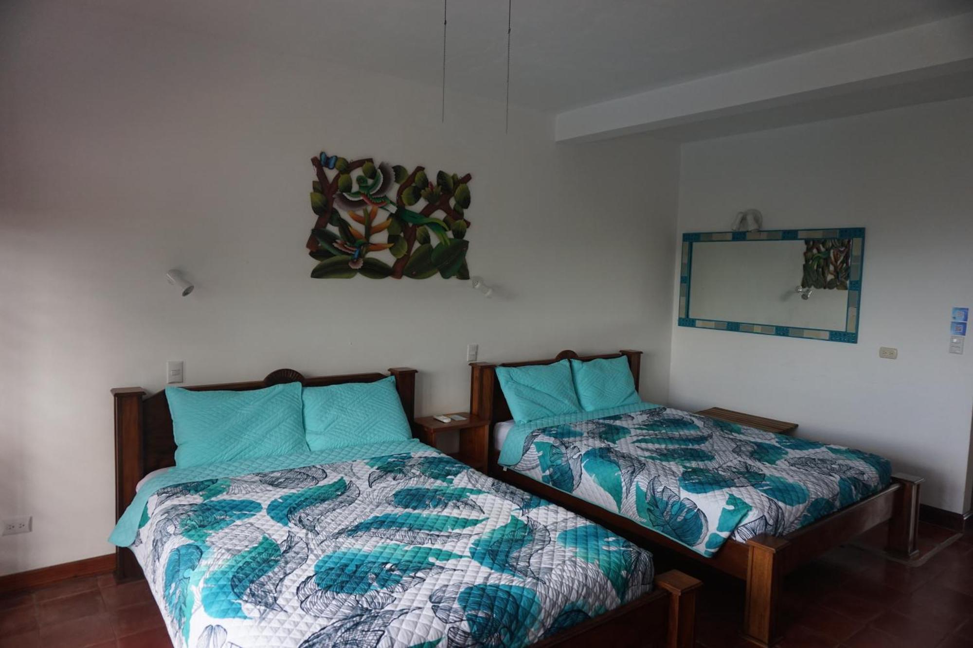 Hotel Planeta Sano Manuel Antonio Luaran gambar