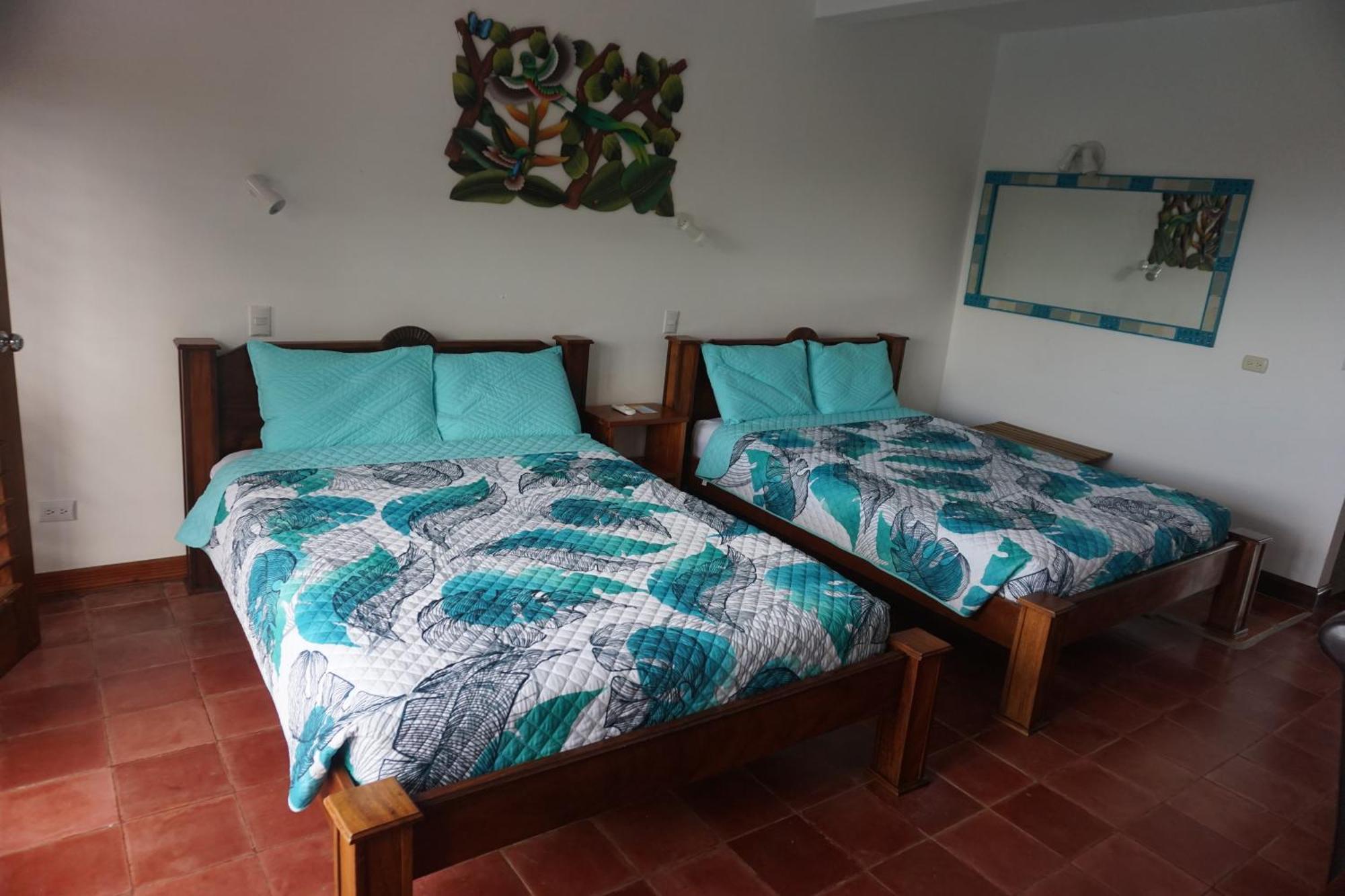 Hotel Planeta Sano Manuel Antonio Luaran gambar
