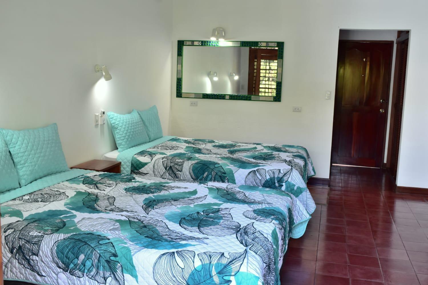 Hotel Planeta Sano Manuel Antonio Luaran gambar