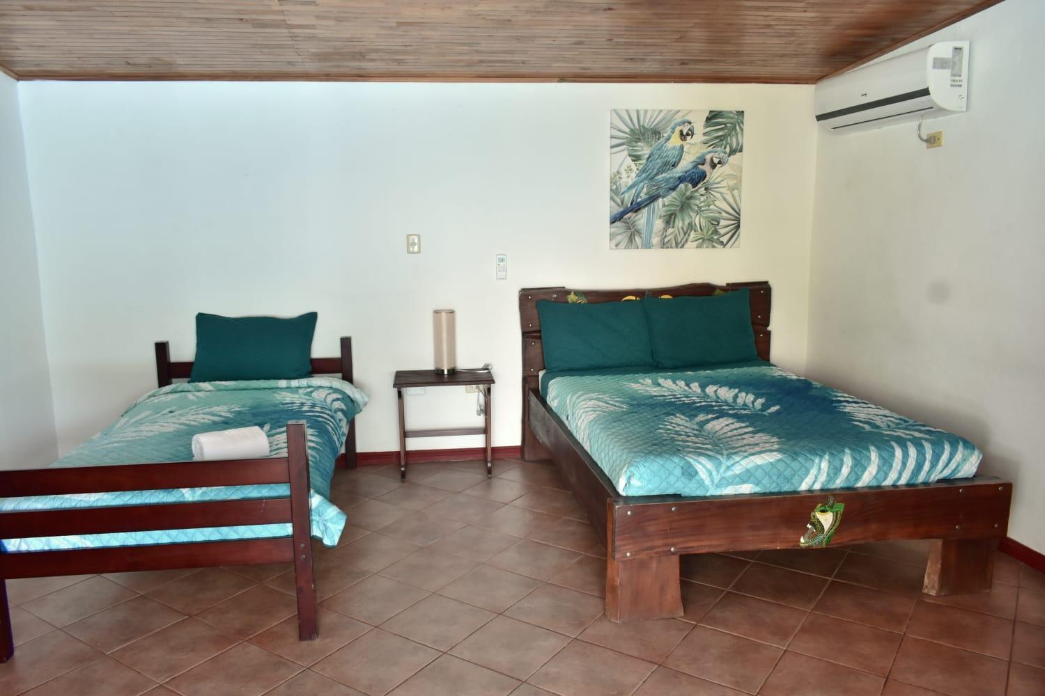 Hotel Planeta Sano Manuel Antonio Luaran gambar