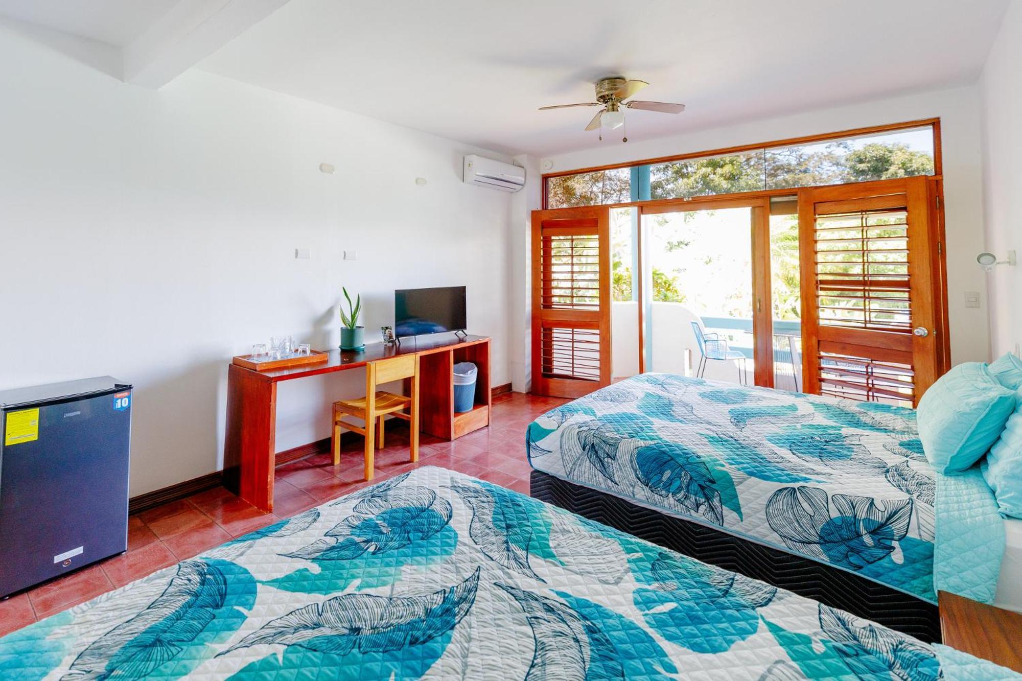 Hotel Planeta Sano Manuel Antonio Luaran gambar