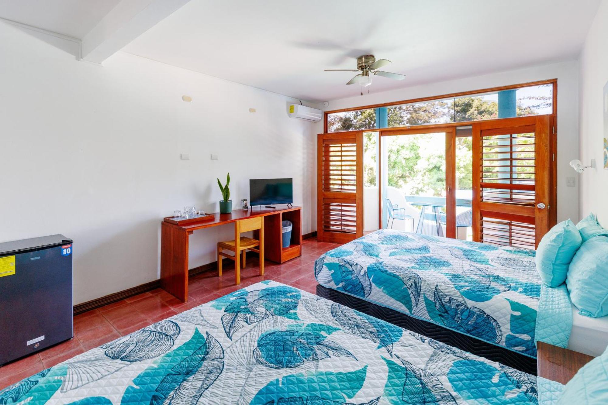 Hotel Planeta Sano Manuel Antonio Luaran gambar